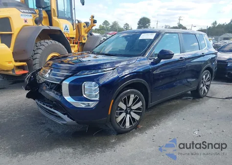 2025 Mitsubishi Outlander Se 2.5 2Wd z USA, uszkodzony, nr VIN JA4J3VA87SZ015679